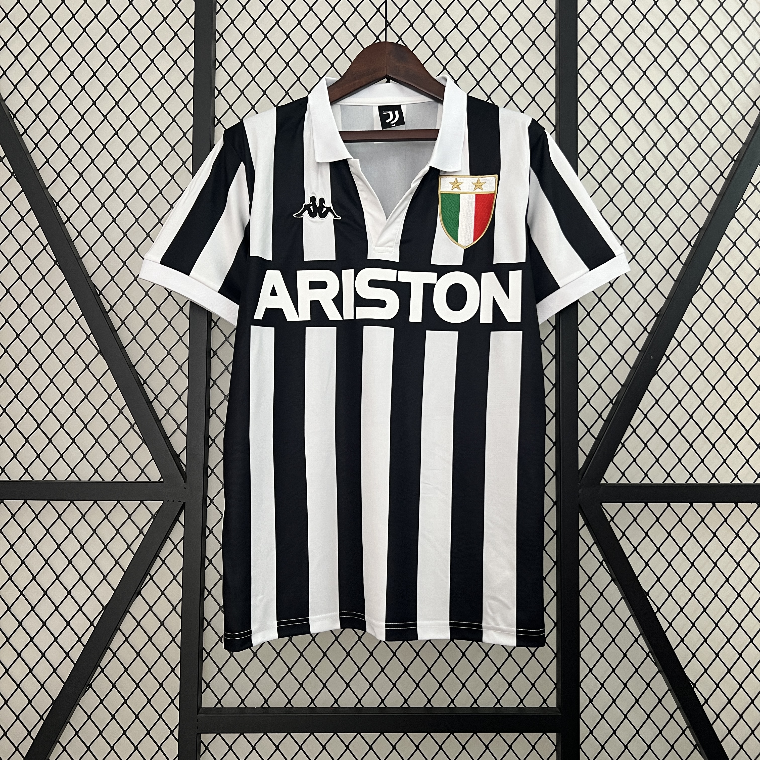 Juventus Jersey 84/85 Retro